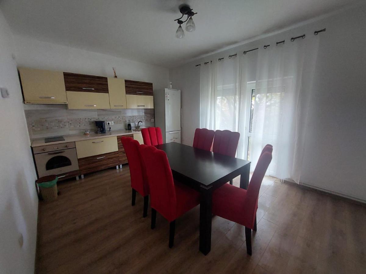 Apartamente Bobo Sîngeorgiu de Mureş Eksteriør bilde